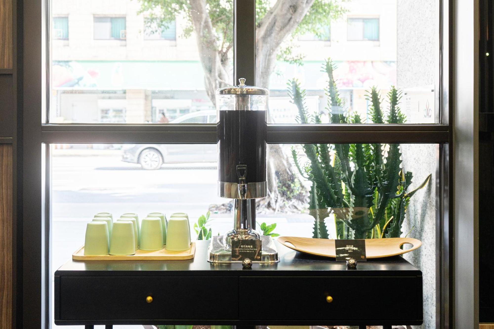 Ood By Check Inn Taipei Exterior photo
